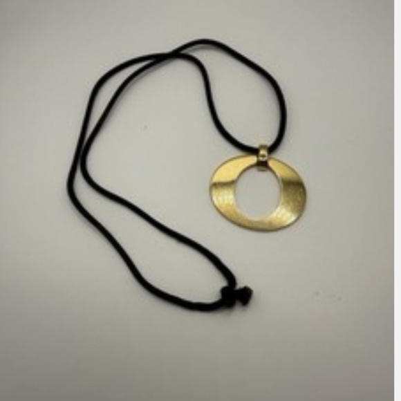 VINTAGE CHRISTIAN DIOR LARGE GOLD PENDANT NECKLACE - Picture 1 of 1